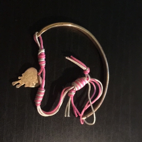 Venessa Arizaga bracelet festival gold melts heart - Picture 3 of 5